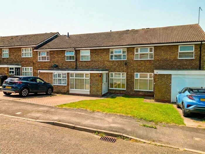 3 Bedroom Terraced House For Sale In Hillary Close, Aylesbury, HP21