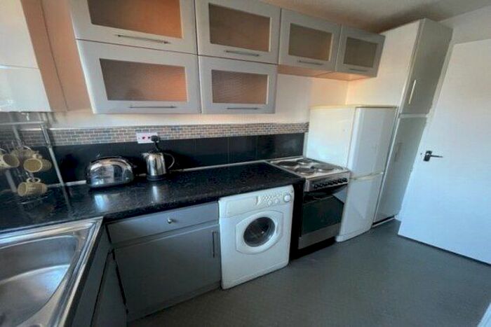 1 Bedroom Maisonette To Rent In Wantage Close, Leighton Buzzard LU7