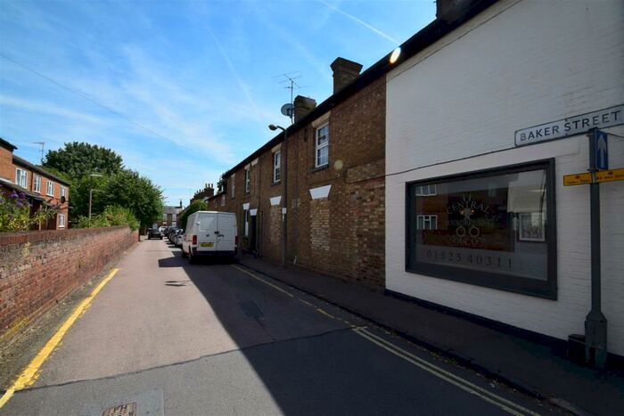 1 Bedroom Flat To Rent In Baker Street, Ampthill, MK45