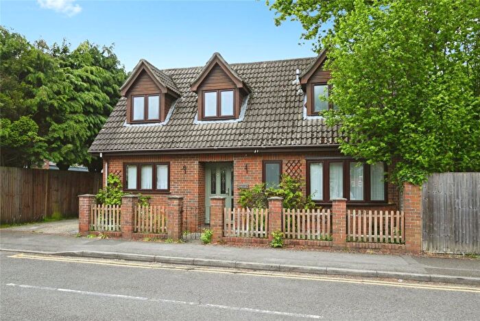 3 Bedroom Detached House For Sale In Kings Road, Crowthorne, Berkshire, RG45