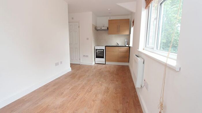 Studio To Rent In Nether Street, Finchley, N12