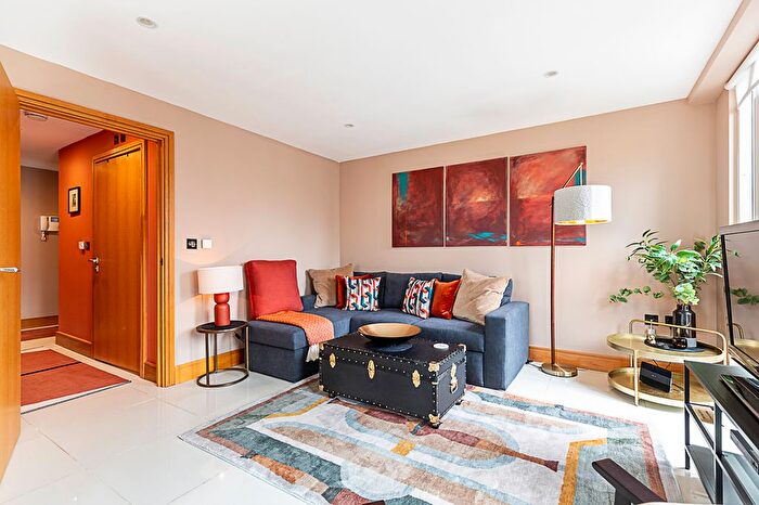 1 Bedroom Flat To Rent In Churchway, London, NW1