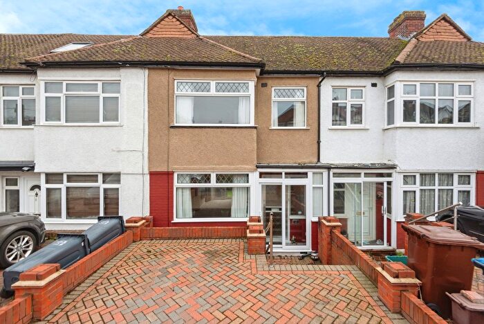 3 Bedroom Terraced House For Sale In Garth Close, Morden, SM4