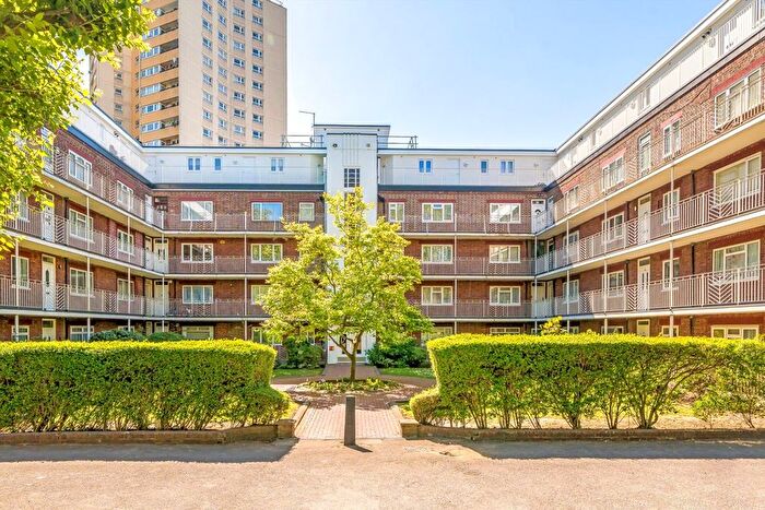 1 Bedroom Flat To Rent In Rosemont Road, Acton, W3