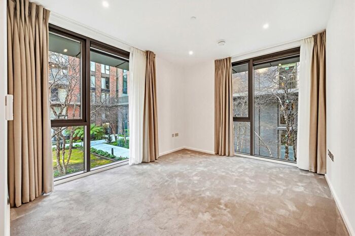 2 Bedroom Flat For Sale In Ambassador Building, Embassy Gardens, London, SW11