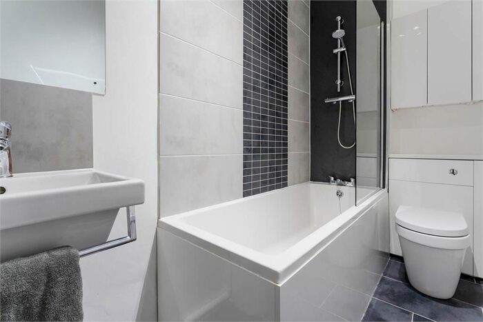 3 Bedroom Flat To Rent In Mayfield Terrace, Newington, Edinburgh, EH9