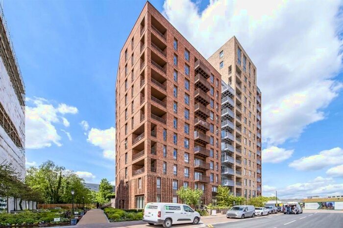 2 Bedroom Apartment To Rent In Alexandra Palace Gardens, Clarendon, Hornsey, N8