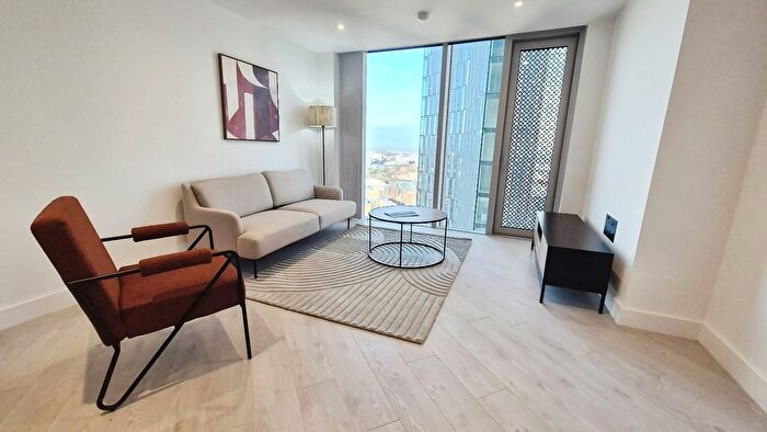 1 Bedroom Flat To Rent In Vista River Tower, Trinity Way, Manchester, M3