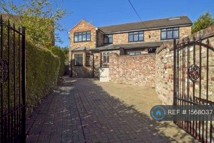 4 Bedroom Semi-Detached House To Rent In Priory Close, Ruislip, HA4