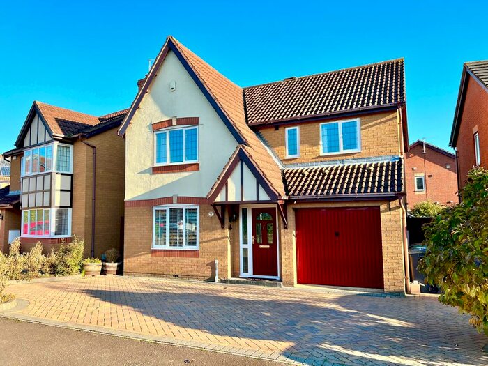 4 Bedroom Detached House To Rent In Houghton Avenue, Park Farm, Stanground, PE2