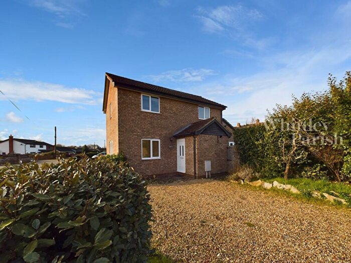3 Bedroom Detached House To Rent In Sandstone Way, Roydon, IP22