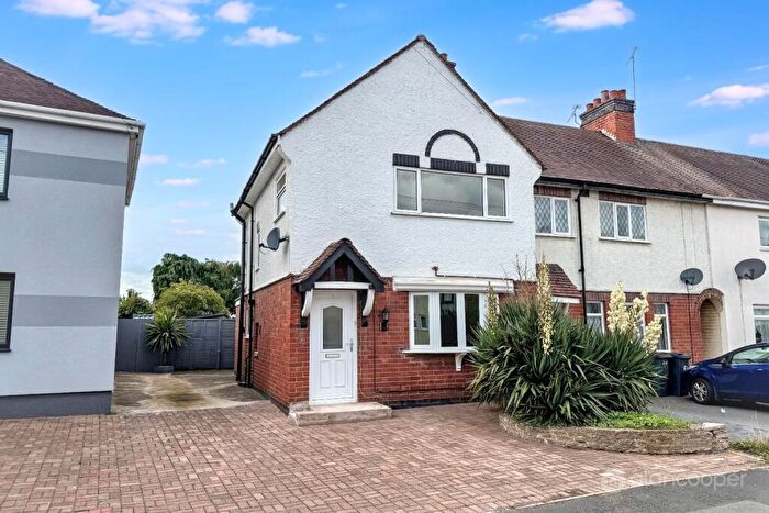 3 Bedroom End Of Terrace House For Sale In Ivanhoe Avenue, Attleborough, Nuneaton, CV11