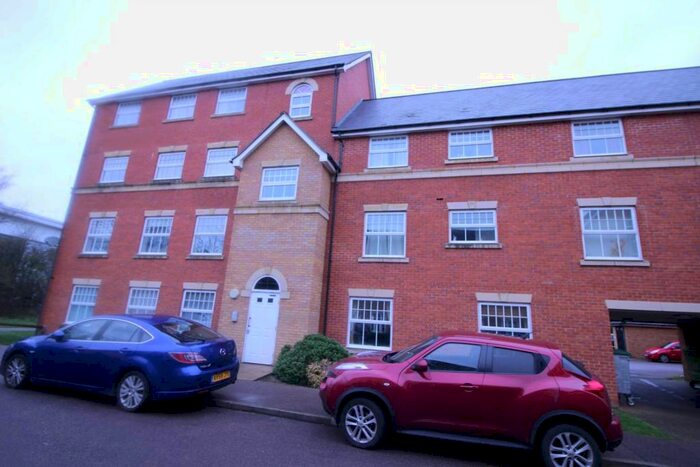2 Bedroom Flat To Rent In Maylon Close, Braintree, CM7