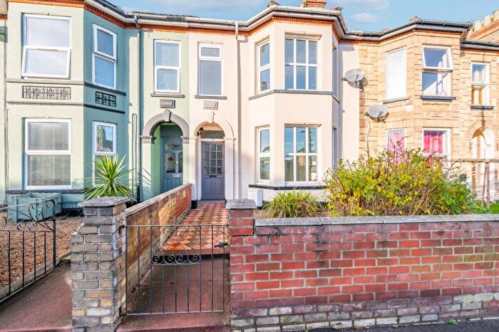 4 Bedroom Terraced House To Rent In Bridge Road, Lowestoft, NR32