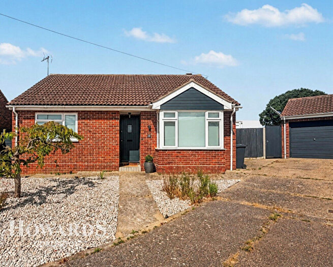 3 Bedroom Detached Bungalow For Sale In Noel Close, Hopton On Sea, NR31