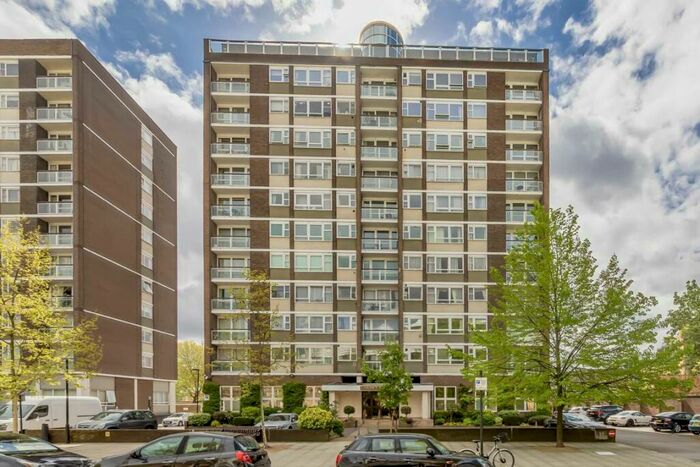 2 Bedroom Flat To Rent In St. Johns Wood Road, St. John's Wood, NW8