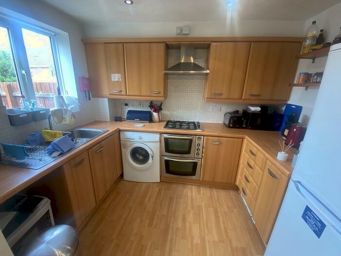 3 Bedroom Terraced House To Rent In City Centre Bedroom House -Call & Book Today, CV1