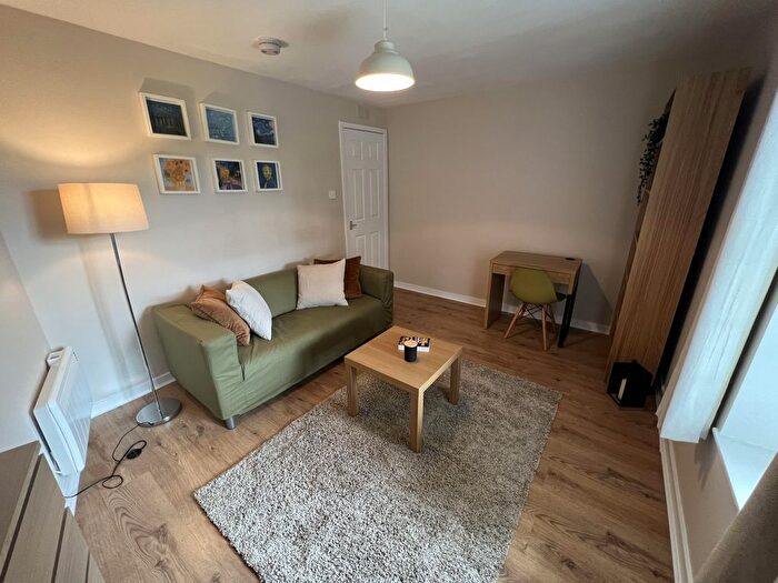 1 Bedroom Flat To Rent In King Street, Aberdeen, AB24