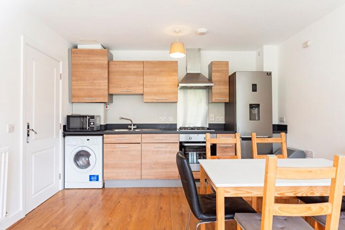 2 Bedroom Flat To Rent In Tarves Way, London, SE10