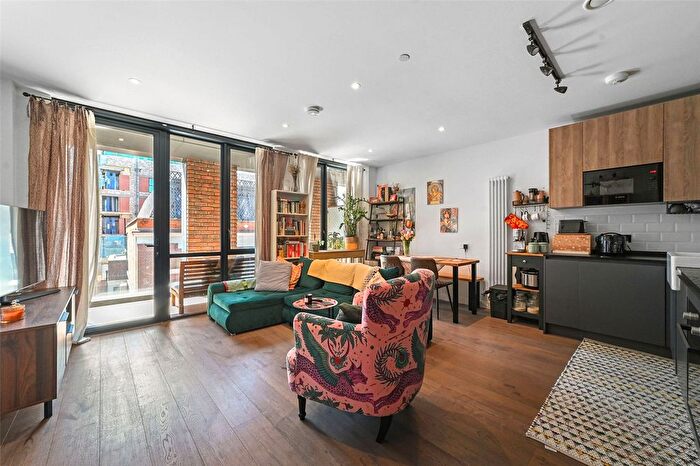 2 Bedroom Flat For Sale In Hatch Building, Hatch Building, Berkshire Road, E9