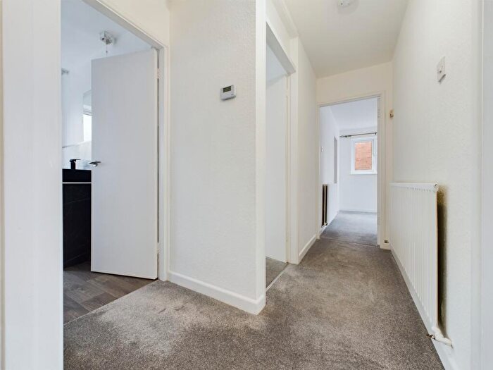 2 Bedroom Maisonette To Rent In Waterloo Crescent, Wigston, LE18