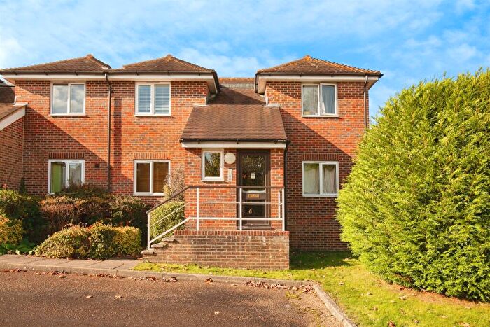 1 Bedroom Flat For Sale In Heath Road, Haywards Heath, RH16
