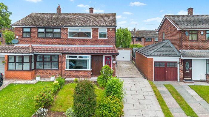 3 Bedroom Semi-Detached House For Sale In Tenbury Drive, Ashton-In-Makerfield, WN4