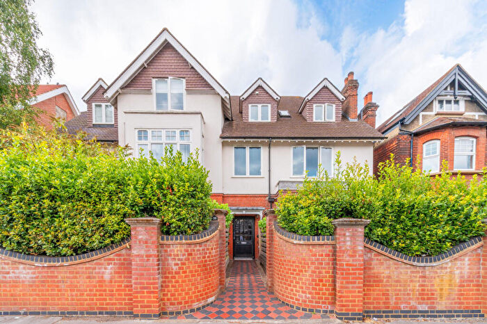 2 Bedroom Flat For Sale In Chatsworth Road, East Croydon, Croydon, CR0