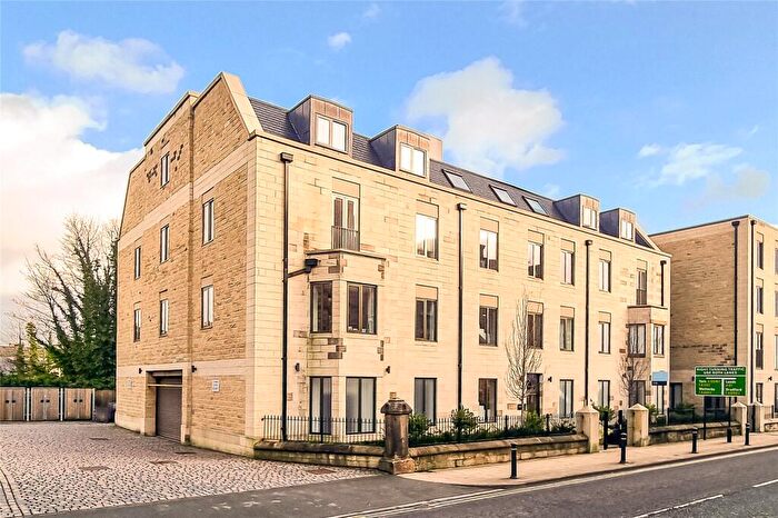 2 Bedroom Apartment For Sale In Station Parade, Harrogate, HG1