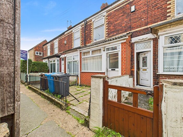 2 Bedroom Terraced House For Sale In Carlton Avenue, Delhi Street, Hull, HU9