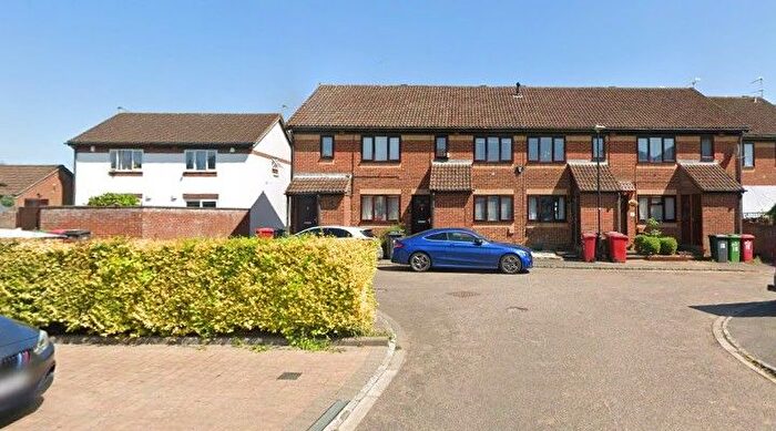 1 Bedroom Maisonette For Sale In Hardy Close, Cippenham, Slough, SL1