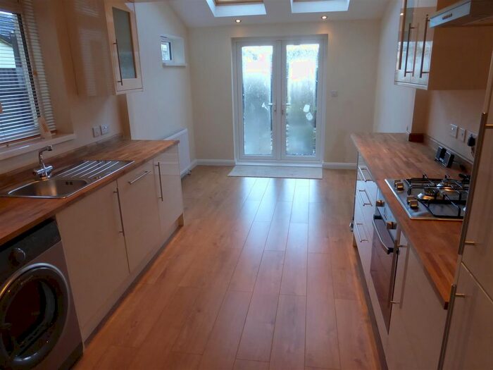 3 Bedroom Terraced House To Rent In Manor Road North, Sholing, Southampton, SO19