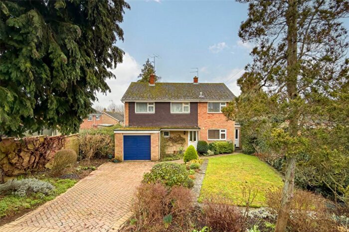 4 Bedroom Detached House For Sale In Wordsworth Road, Harpenden, Hertfordshire, AL5