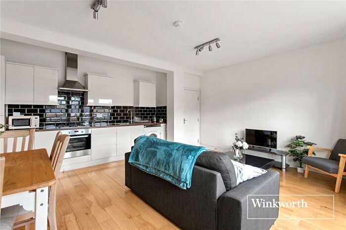 1 Bedroom Flat For Sale In High Road, North Finchley, London, N12