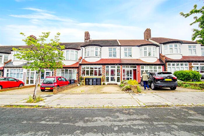 3 Bedroom Terraced House For Sale In Norhyrst Avenue, London, SE25