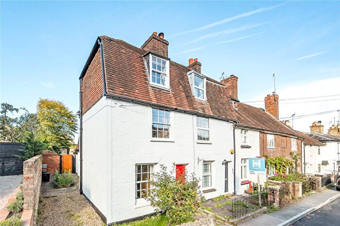 3 Bedroom End Terrace House For Sale In Chipstead Lane, Sevenoaks, Kent, TN13