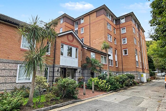2 Bedroom Retirement Property For Sale In Bournemouth, BH1