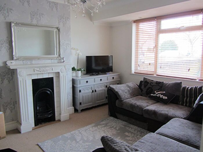 3 Bedroom Semi-Detached House To Rent In Warren Road, New Haw, KT15