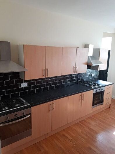 1 Bedroom Property To Rent In Estcourt Avenue, Headingley, Leeds, LS6