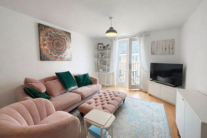 2 Bedroom Flat To Rent In Grosvenor Place, Colchester, CO1