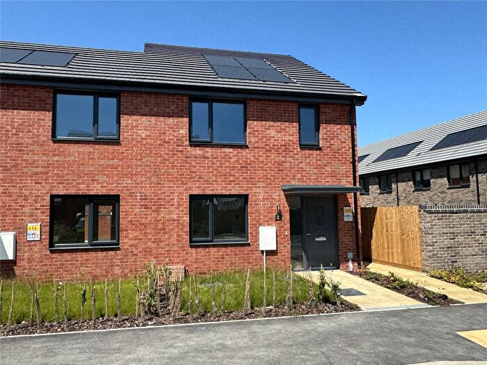 3 Bedroom Semi-Detached House For Sale In Markham Street, Bordon, Hampshire, GU35