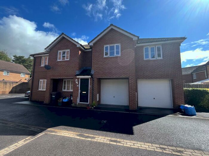 1 Bedroom Apartment To Rent In Galahad Close, Yeovil, BA21