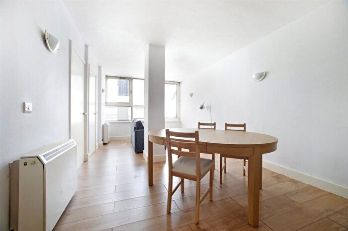1 Bedroom Apartment To Rent In Artichoke Hill, London, E1W