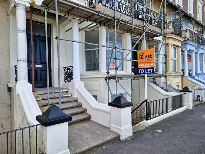 2 Bedroom Flat To Rent In Ethelbert Crescent, Margate, CT9