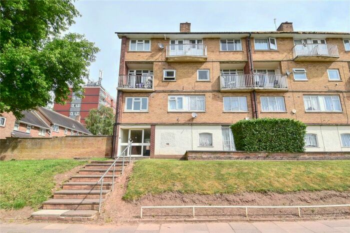 3 Bedroom Flat To Rent In Bushwood Road, Birmingham, West Midlands, B29