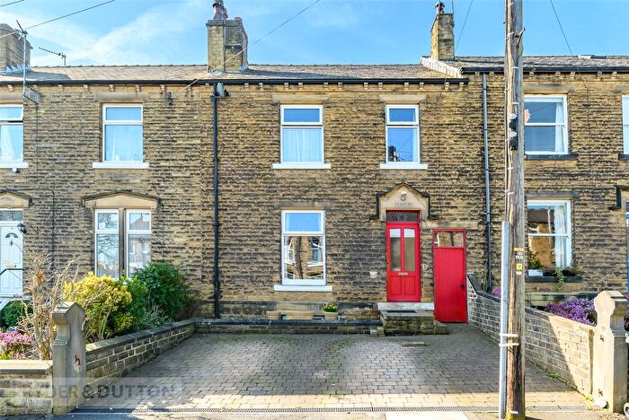 3 Bedroom Terraced House For Sale In Spinkfield Road, Birkby, Huddersfield, West Yorkshire, HD2