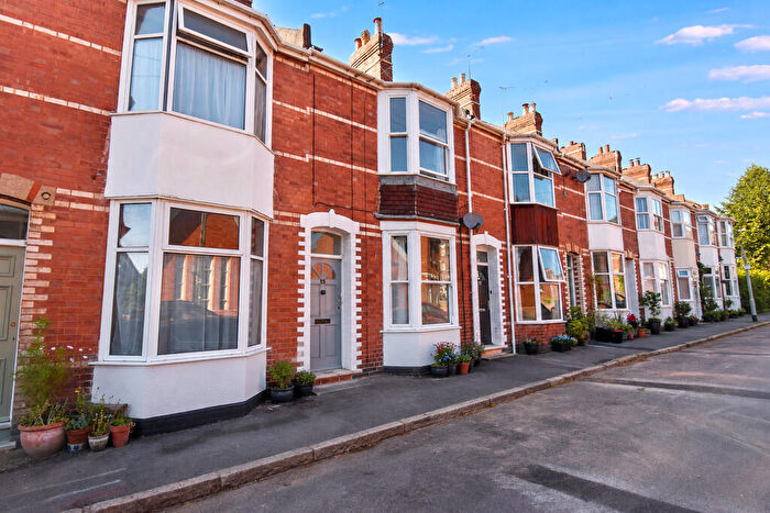 3 Bedroom Terraced House For Sale In Temple Road, Exeter, EX2