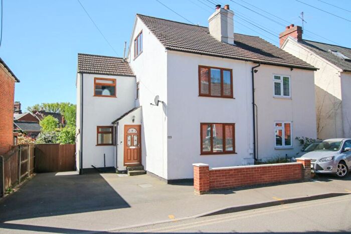 3 Bedroom Semi-Detached House For Sale In Langborough Road, Wokingham, RG40