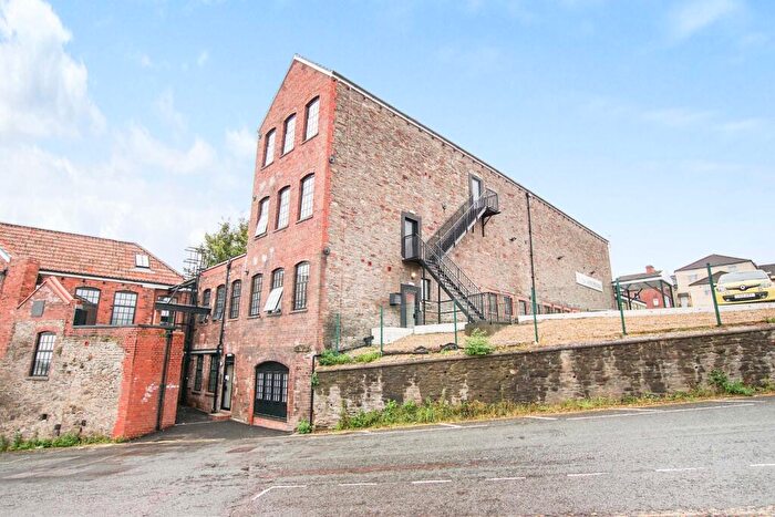 2 Bedroom Flat To Rent In Kingsgate House, Church Road, Kingswood, BS15