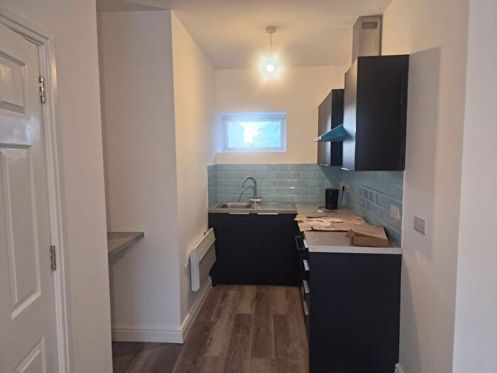 1 Bedroom Flat To Rent In High Street, Bromsgrove, B61